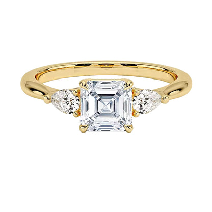 Ring with an Asscher cut and side drops