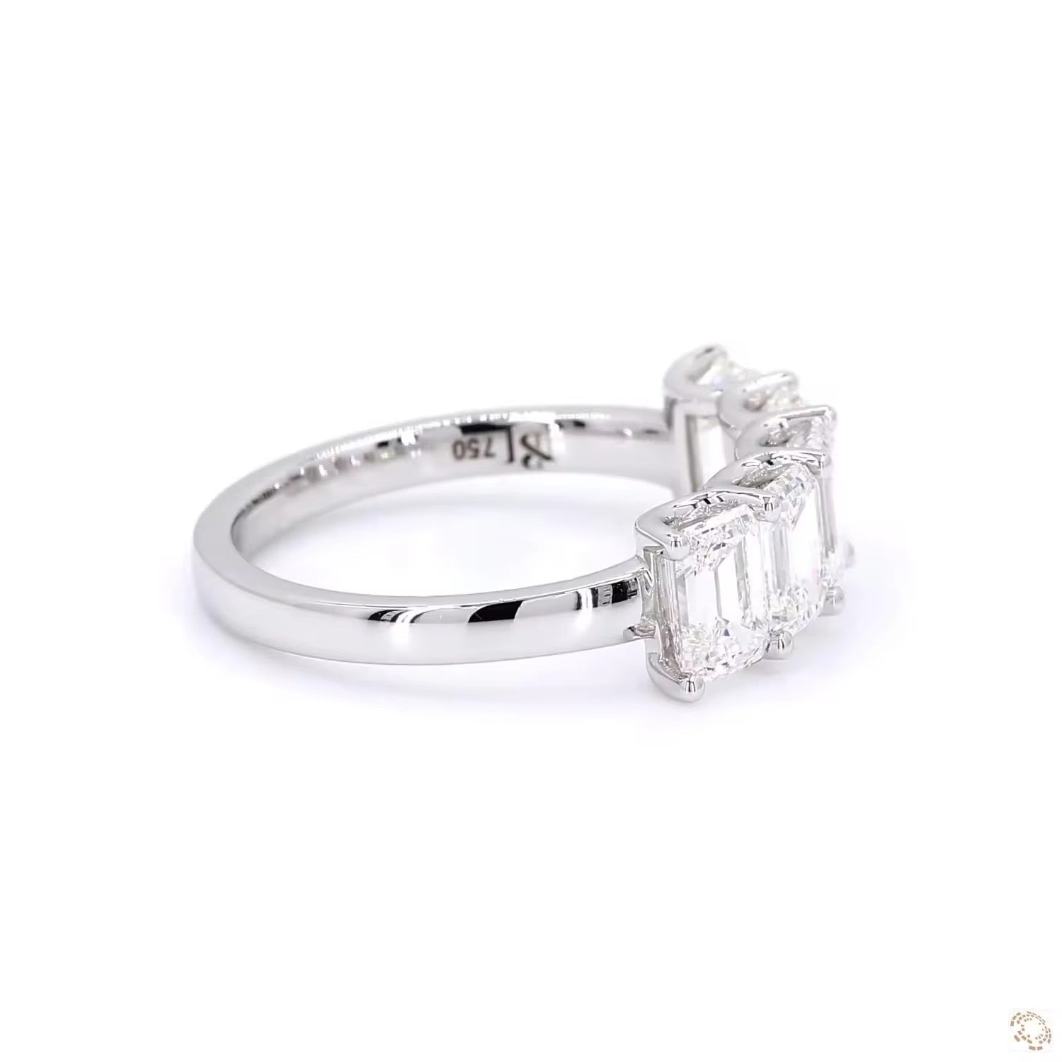 Emerald row ring